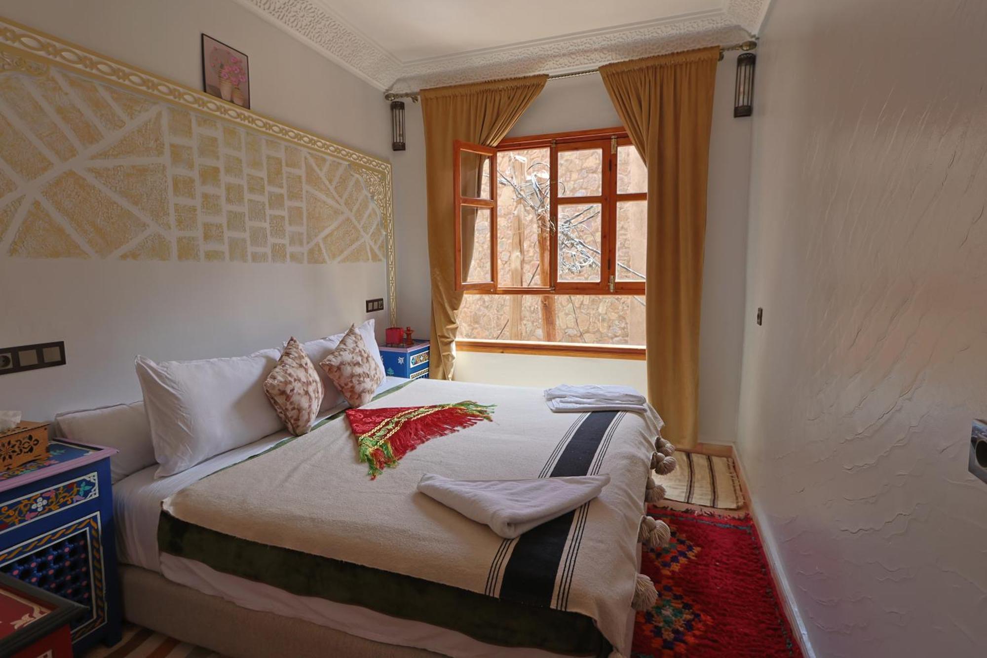 Riad Dar Omar Imlil  Bagian luar foto