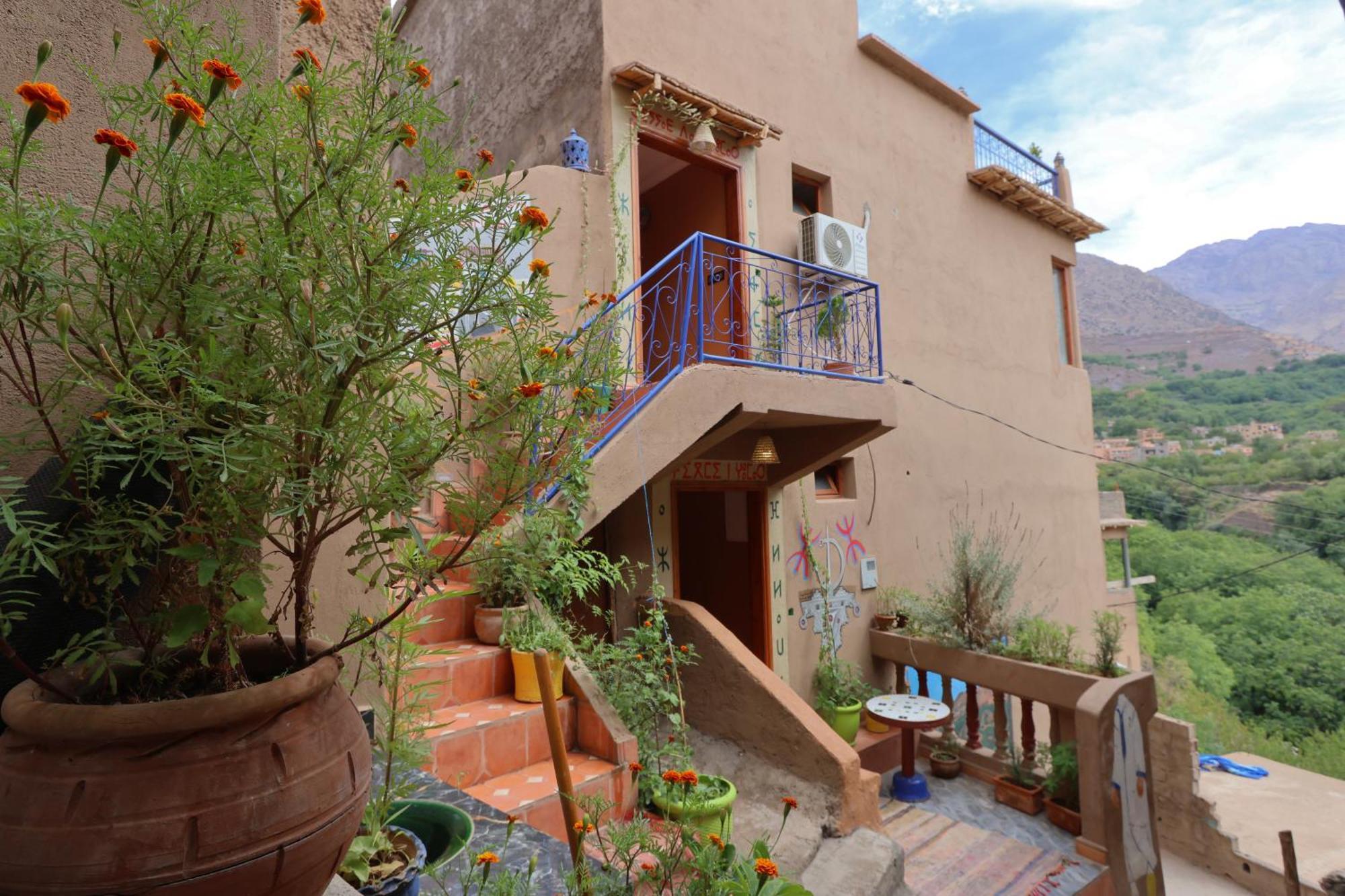 Riad Dar Omar Imlil  Bagian luar foto
