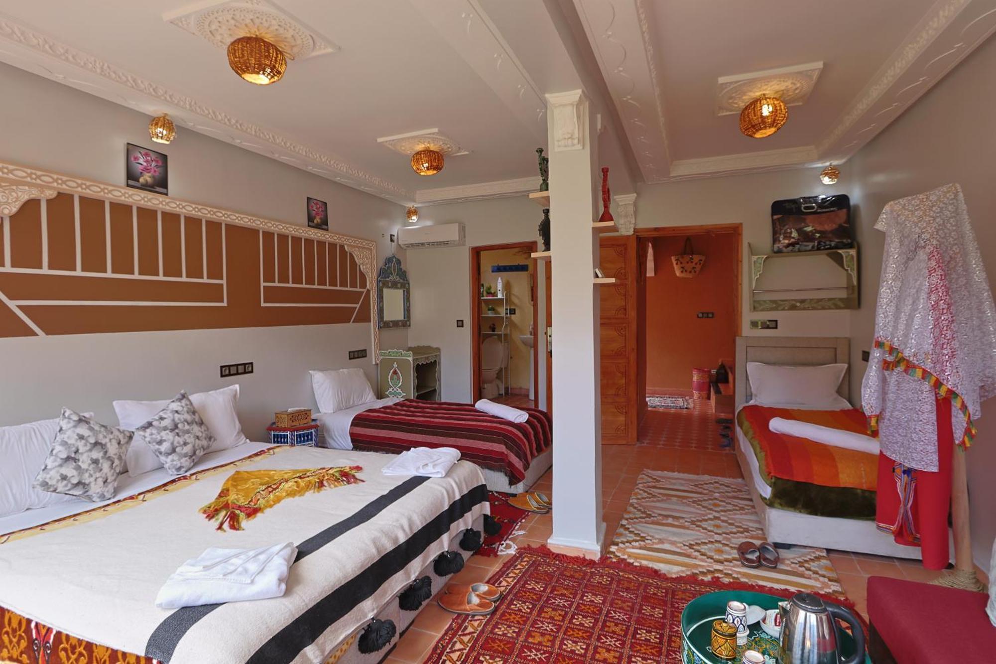 Riad Dar Omar Imlil  Bagian luar foto