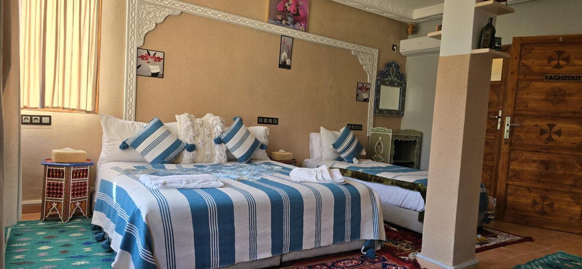 Riad Dar Omar Imlil  Bagian luar foto